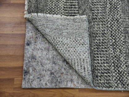 Modern / Contemporary hand-knotted wool runner in Gray, 2'4" x 27'9" — SKU O079758 (view 3)