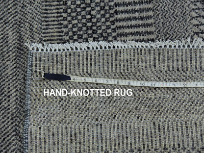 Modern / Contemporary hand-knotted wool rug in Gray, 5'10" x 5'10" — SKU O079759 (view 7)