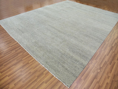 Modern / Contemporary hand-knotted wool rug in Gray, 11'10" x 15'4" — SKU O079760 (view 3)