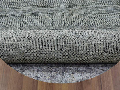 Modern / Contemporary hand-knotted wool rug in Gray, 12'1" x 12'1" — SKU O079761 (view 4)