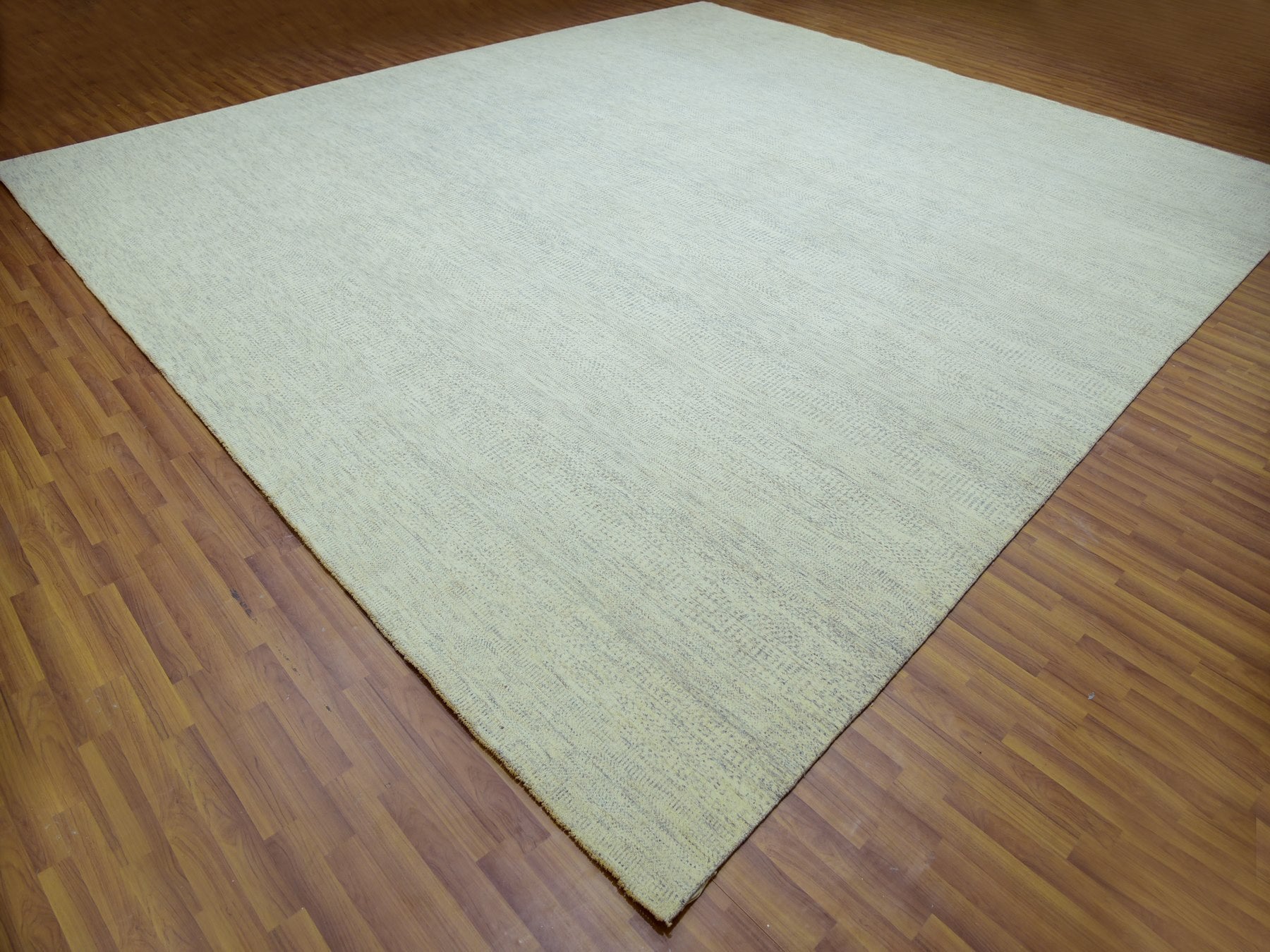 Modern / Contemporary hand-knotted wool rug in Gray, 14'1" x 15'11", SKU O079762