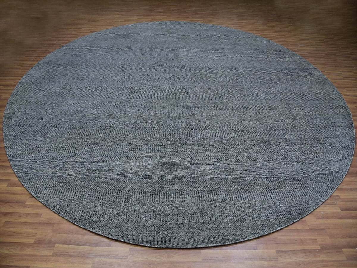 Modern / Contemporary hand-knotted wool rug in Gray, 13'8" x 13'8", SKU O079767