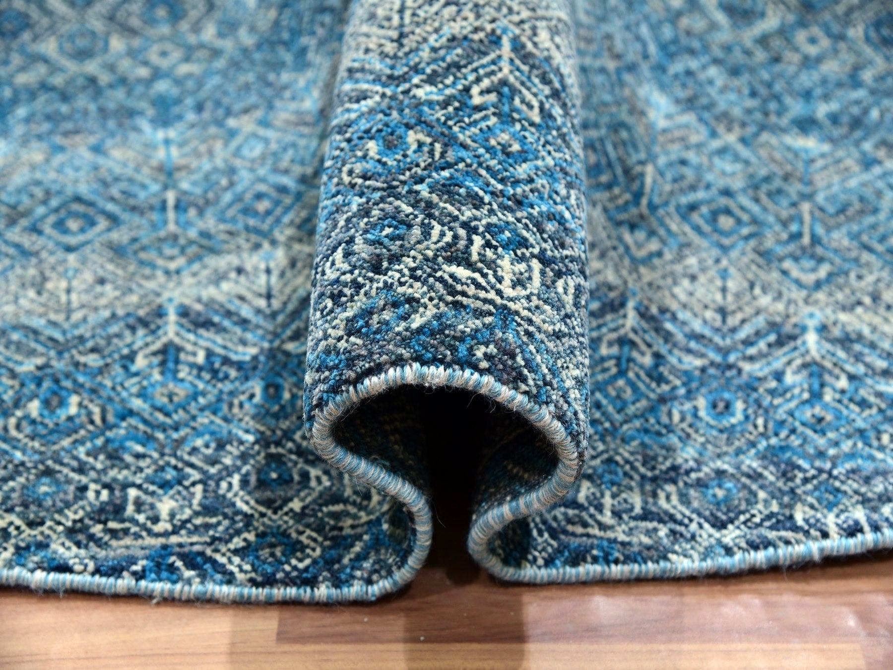 Modern / Contemporary hand-knotted wool rug in Blue, 9'11" x 10'0", SKU O079795