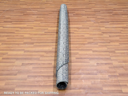 Grey 6'0" x 6'1" Modern / Contemporary Hand knotted Wool Rug - Sku: O079801