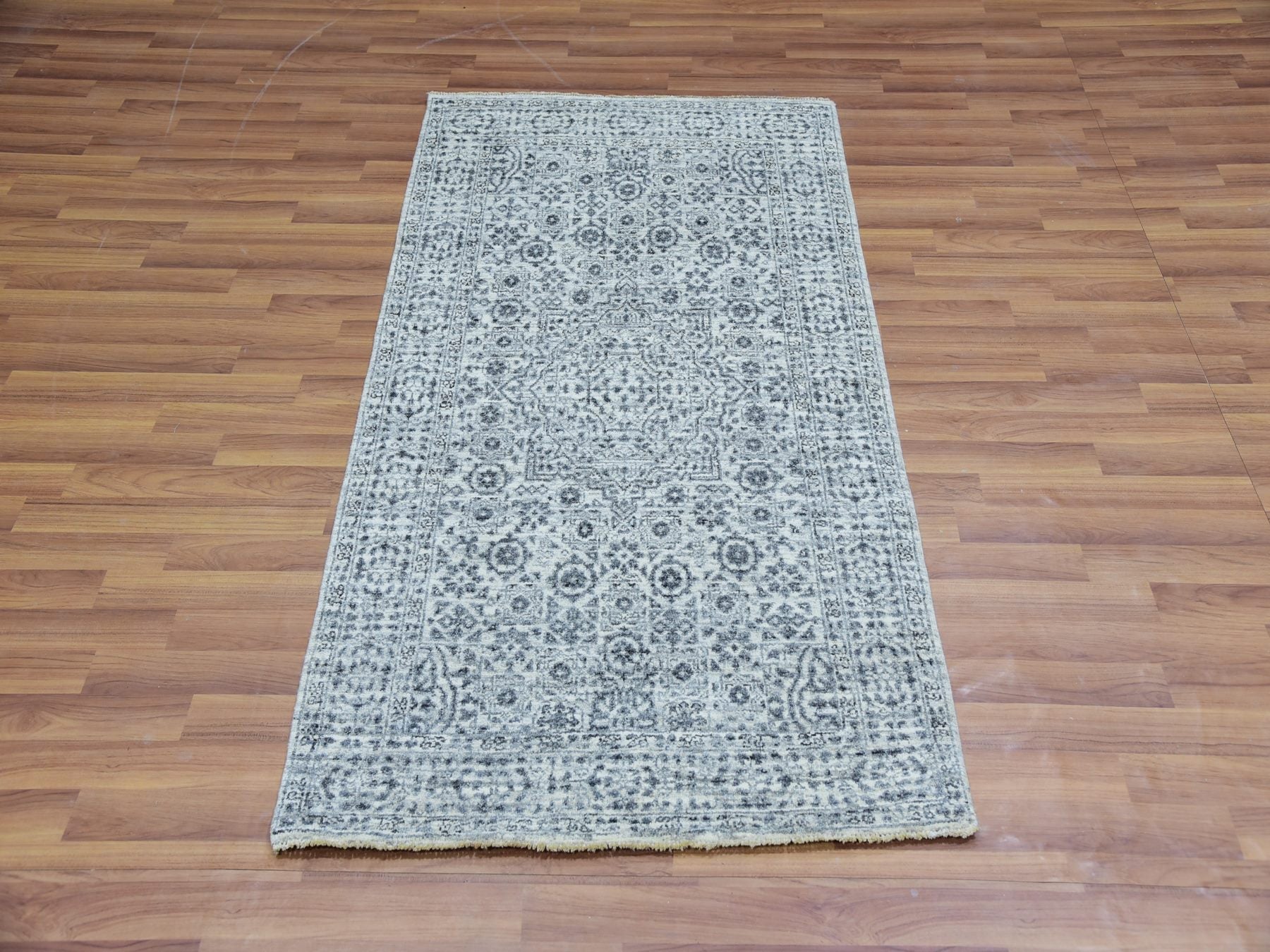 Mamluk Traditional hand-knotted wool rug in Ivory, 2'11" x 5'3", SKU O079810
