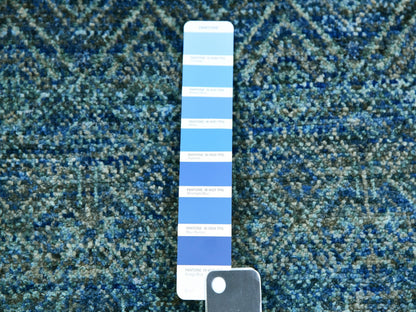 Modern / Contemporary hand-knotted wool runner in Green, 2'6" x 12'0", SKU O079818