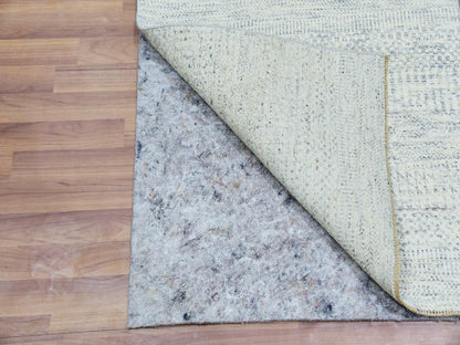 Grey 2'6" x 6'0" Modern / Contemporary Hand knotted Wool Rug - Sku: O079823