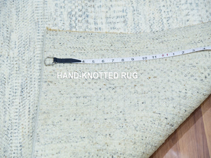Grey 2'6" x 6'0" Modern / Contemporary Hand knotted Wool Rug - Sku: O079823