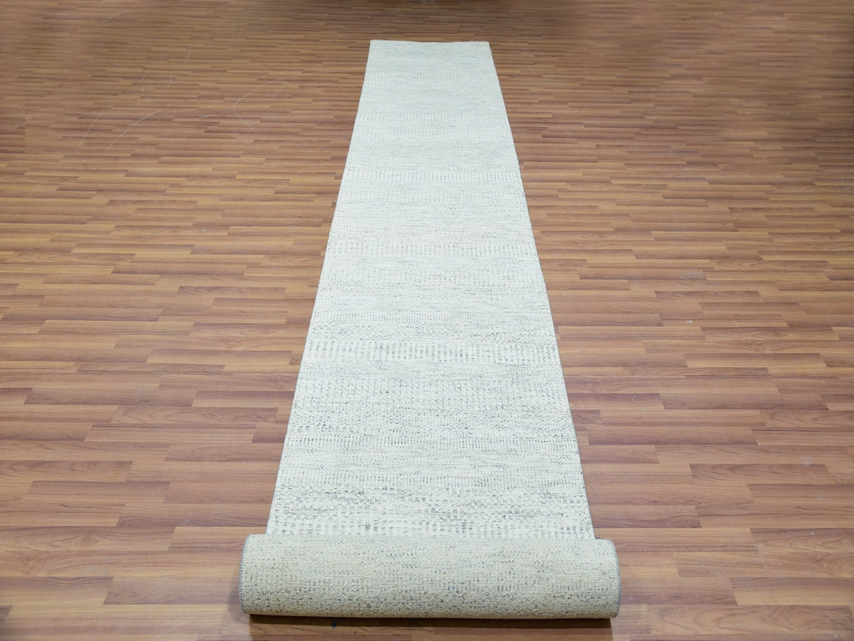 Modern / Contemporary hand-knotted wool runner in Gray, 2'5" x 15'10", SKU O079830