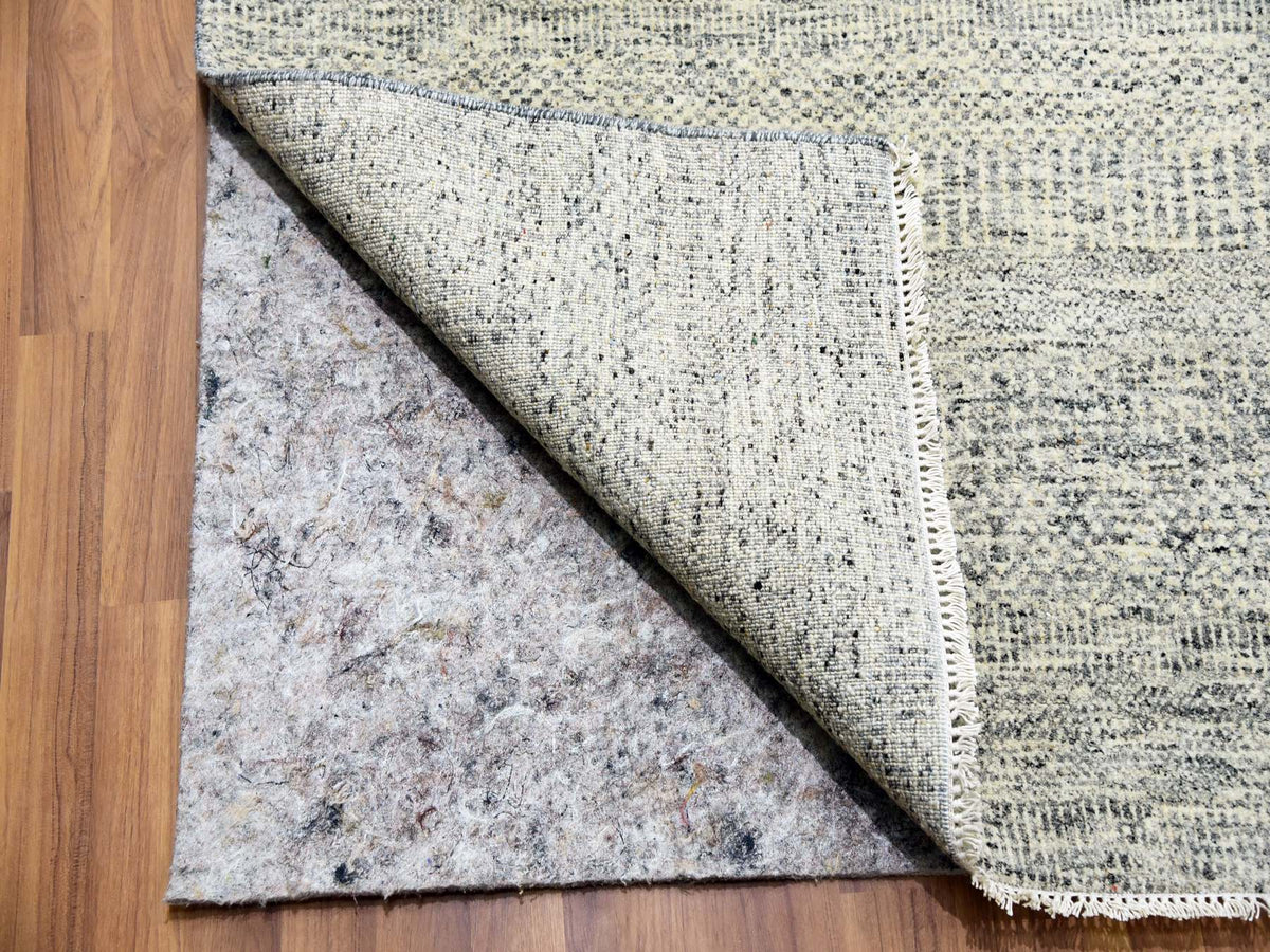 Modern / Contemporary hand-knotted wool rug in Gray, 12'0" x 15'0", SKU O079865