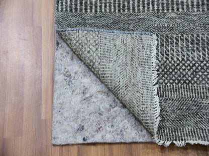 Grey 2'7" x 18'5" Modern / Contemporary Hand knotted Wool Rug - Sku: O079879