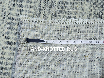 Grey 2'5" x 26'3" Modern / Contemporary Hand knotted Wool Rug - Sku: O079880