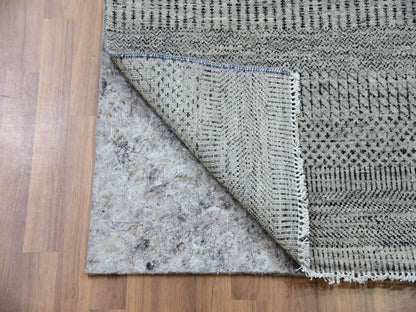 Grey 2'7" x 18'4" Modern / Contemporary Hand knotted Wool Rug - Sku: O079885