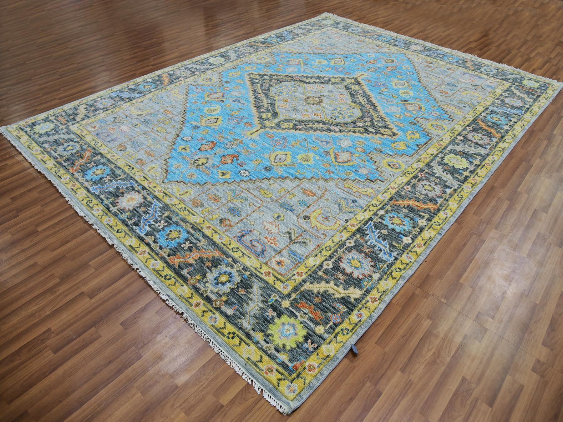 Heriz Traditional hand-knotted wool rug in Blue, 9'3" x 12'5", SKU O079933