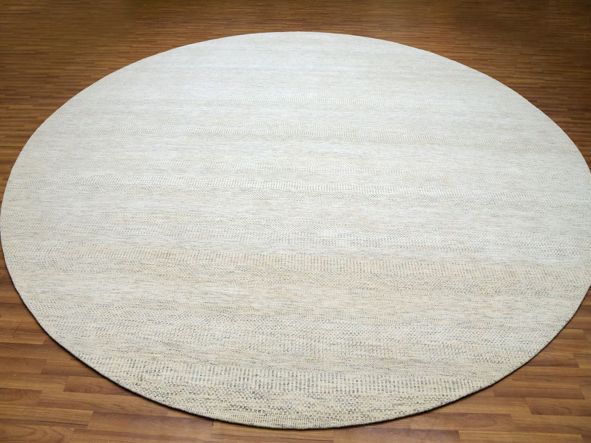 Modern / Contemporary hand-knotted wool rug in Ivory, 13'9" x 13'9", SKU O079972