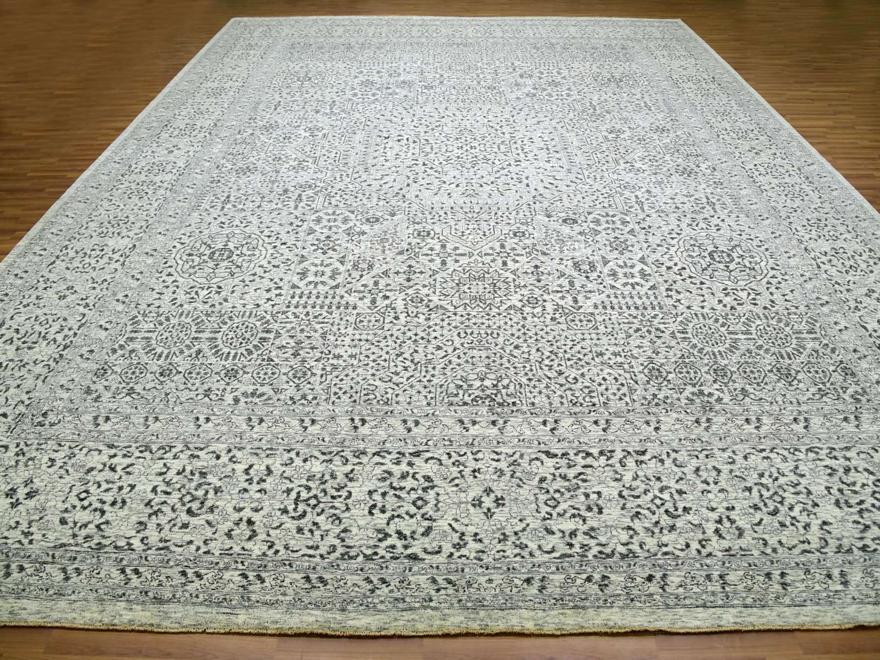 Mamluk Traditional hand-knotted wool rug in Ivory, 14'1" x 17'9", SKU O079982