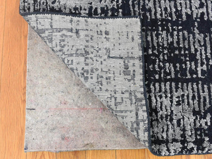 Modern / Contemporary hand-knotted wool/silk rug in Black, 5'10" x 9' — SKU O080033 (view 4)