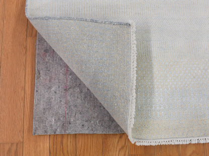 Ivory 4'1" x 6'1" Modern and Contemporary Hand knotted Wool/Silk Rug - Sku: O080039