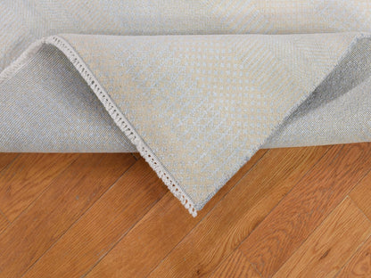 Ivory 4'1" x 6'1" Modern and Contemporary Hand knotted Wool/Silk Rug - Sku: O080039