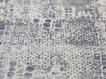 Ivory 4'0" x 6'0" Modern and Contemporary Hand knotted Wool/Silk Rug - Sku: O080077