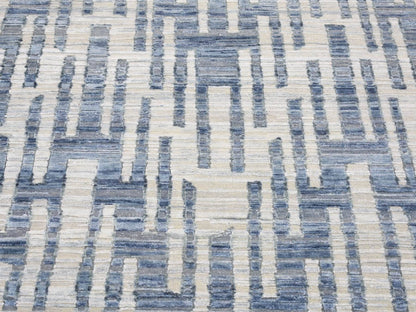 Grey 4'0" x 10'3" Modern / Contemporary Hand knotted Wool/Silk Rug - Sku: O080088