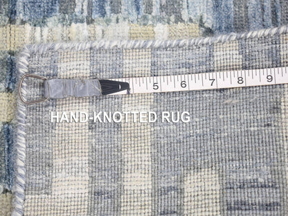 Grey 4'0" x 10'3" Modern / Contemporary Hand knotted Wool/Silk Rug - Sku: O080088