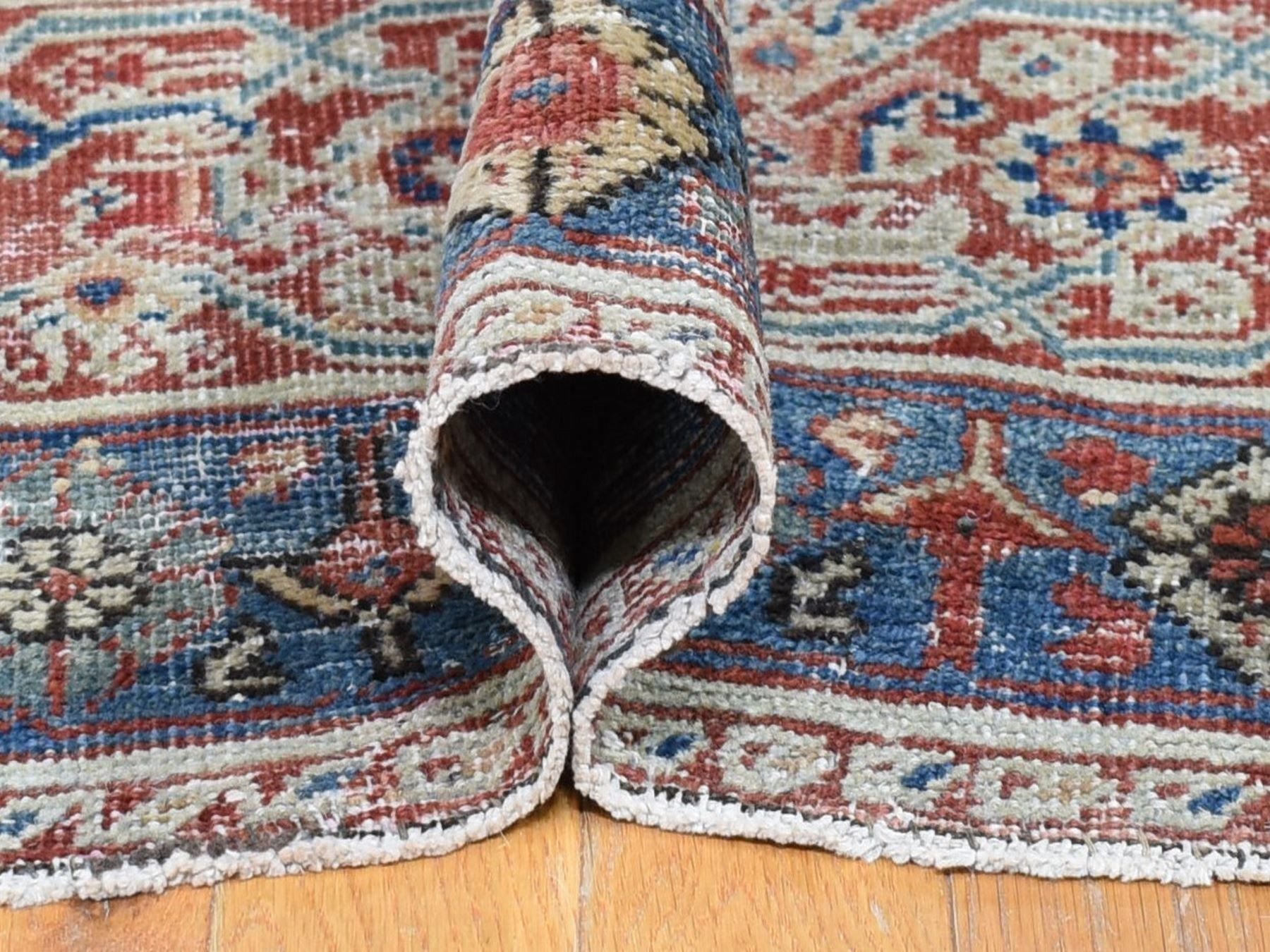 Mahal Antique hand-knotted wool rug in Beige & Navy Blue, 13'10" x 19'5" — SKU O080116 (view 5)