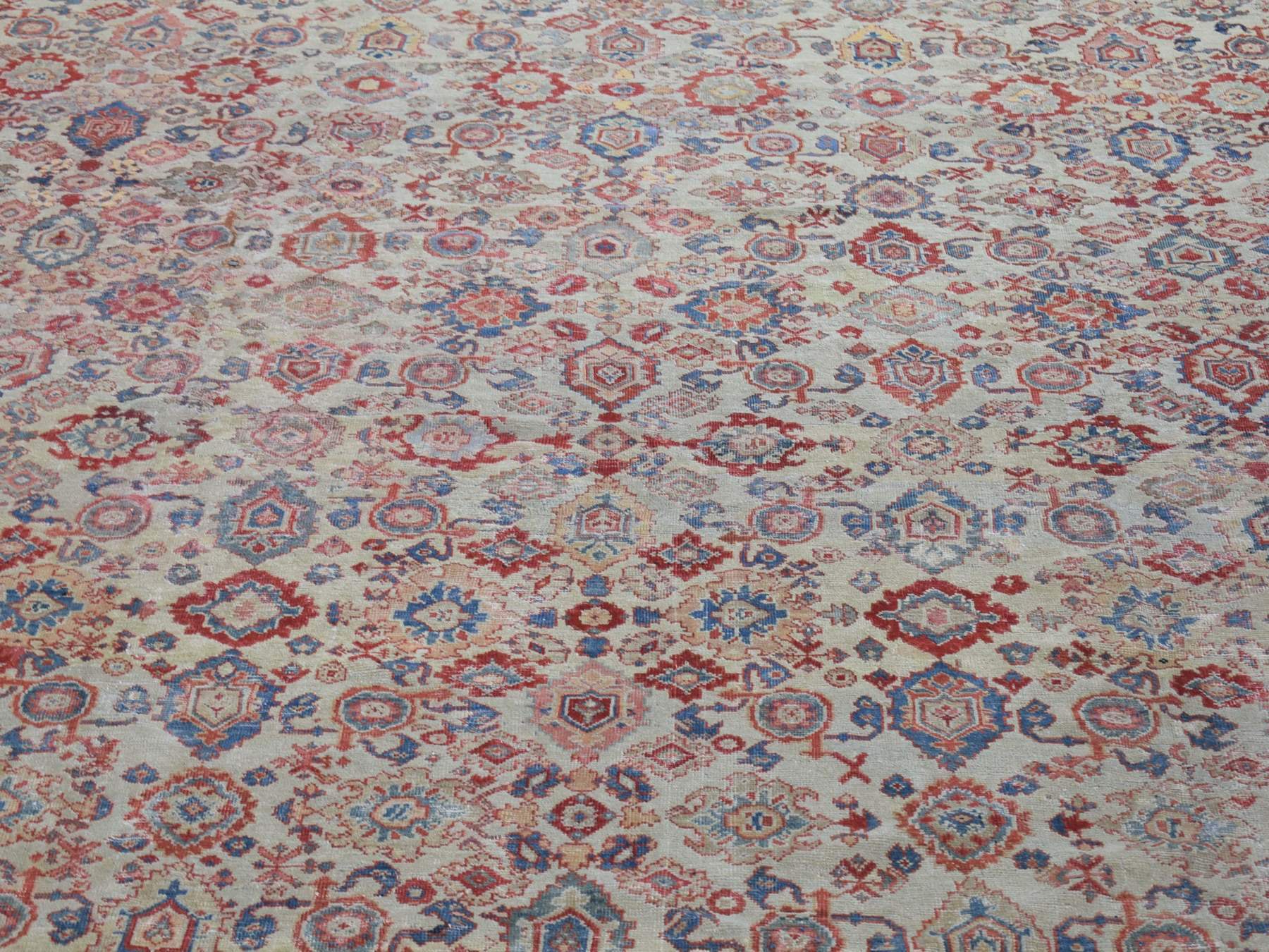 Mahal Antique hand-knotted wool rug in Beige & Navy Blue, 13'10" x 19'5" — SKU O080116 (view 8)