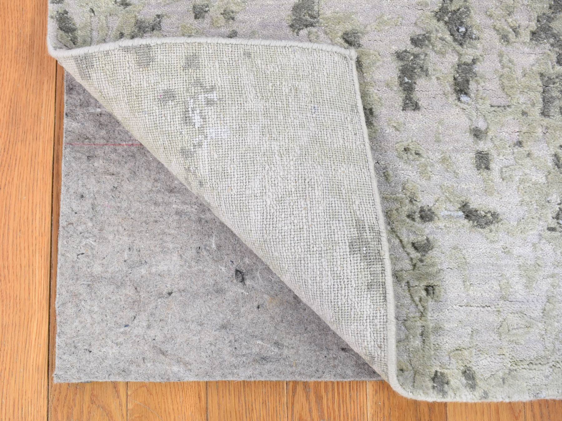 Gray 2'6" x 10'4" Modern / Contemporary Hand knotted Wool Rug - Sku: O080123