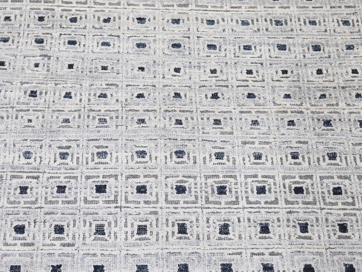 Modern / Contemporary hand-knotted wool/silk runner in Ivory, 2'8" x 8'1" — SKU O080149 (view 2)