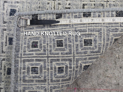 Ivory 2'8" x 8'1" Modern and Contemporary Hand knotted Wool/Silk Rug - Sku: O080149