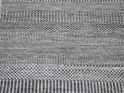 Black 2'7" x 14'1" Modern and Contemporary Hand knotted Wool/Silk Rug - Sku: O080164