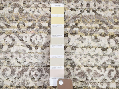 Brown 2'8" x 8'2" Modern / Contemporary Hand knotted Wool/Silk Rug - Sku: O080184