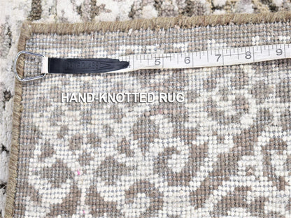 Brown 2'8" x 8'2" Modern / Contemporary Hand knotted Wool/Silk Rug - Sku: O080184