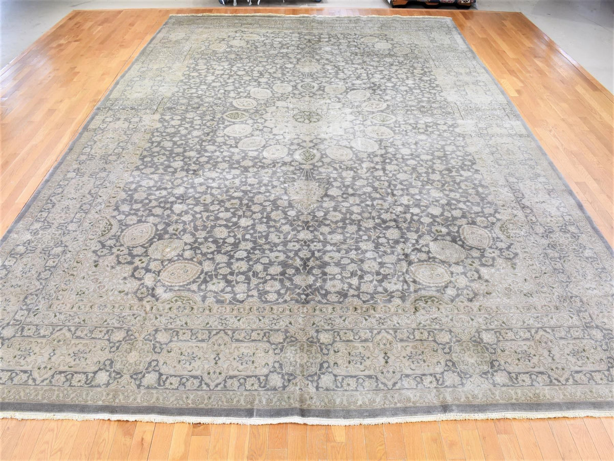Tabriz Persian hand-knotted wool rug in Gray, 12'5" x 19'4" — SKU O080226 (view 2)