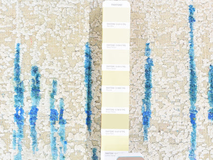 Modern / Contemporary hand-knotted wool/sari silk runner in Ivory, 3' x 10'1" — SKU O080251 (view 3)