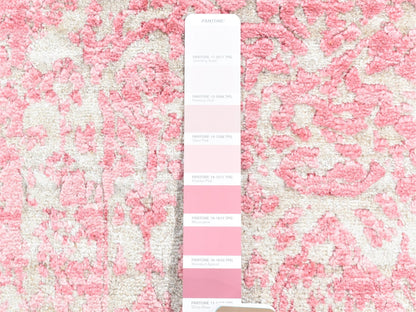 Transitional hand-knotted wool/pure silk runner in Pink, 2'6" x 7'9" — SKU O080252 (view 3)