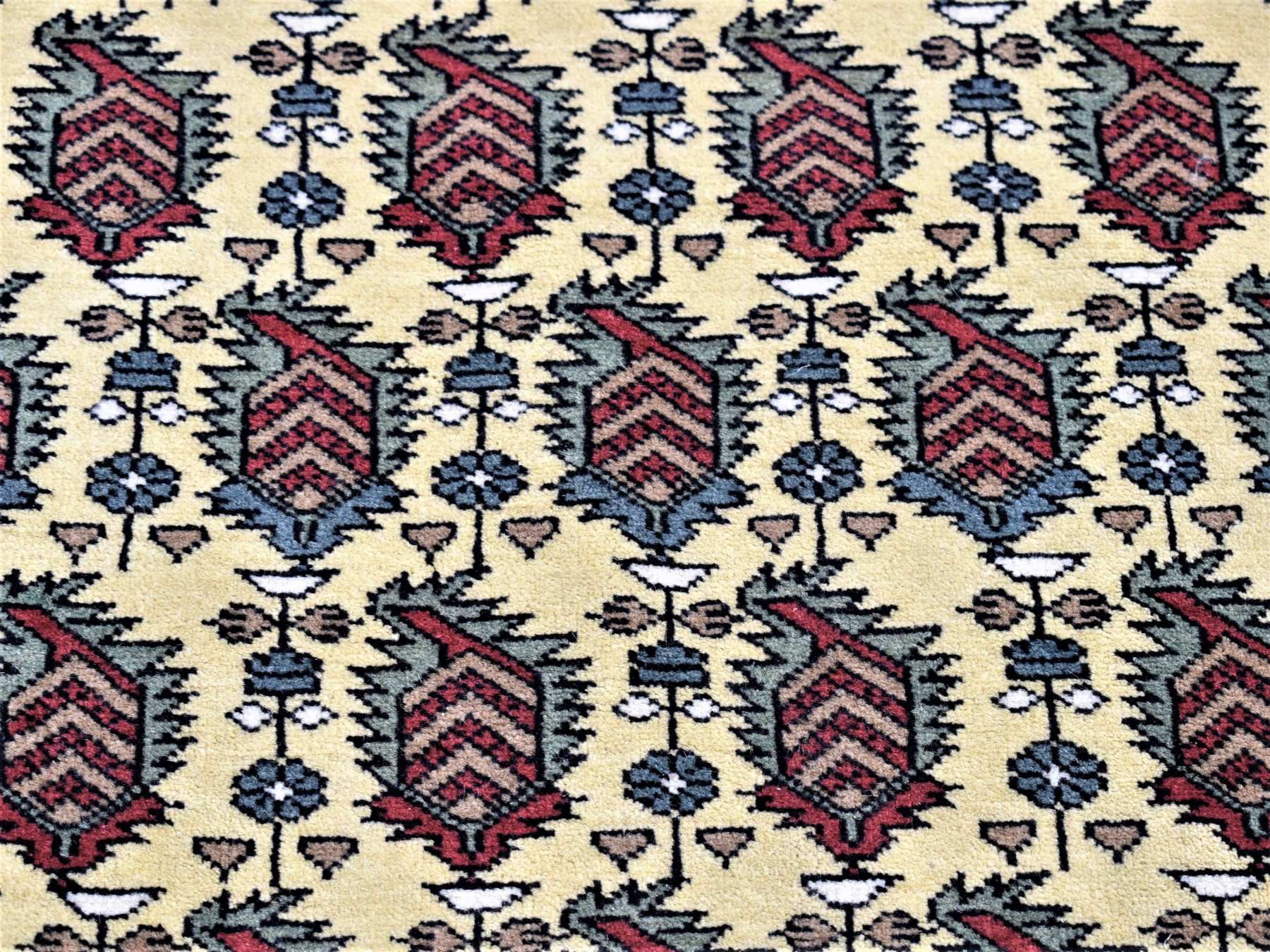 Tribal Tribal & Geometric hand-knotted wool runner in Ivory & Red, 2'10" x 13'2" — SKU O080255 (view 2)