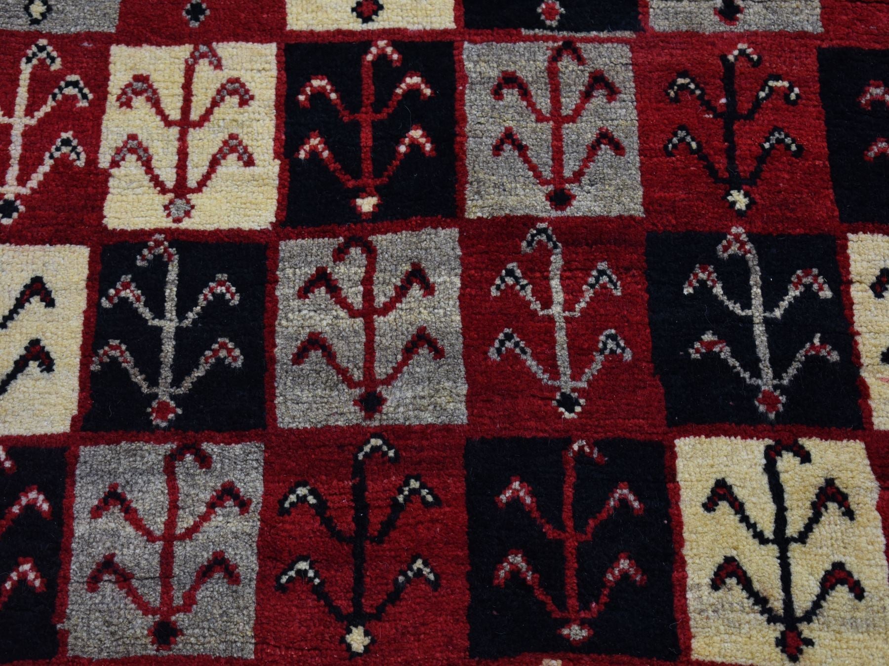 Gabbeh Tribal & Geometric hand-knotted wool rug in Red, 3'7" x 5'7" — SKU O080280 (view 4)