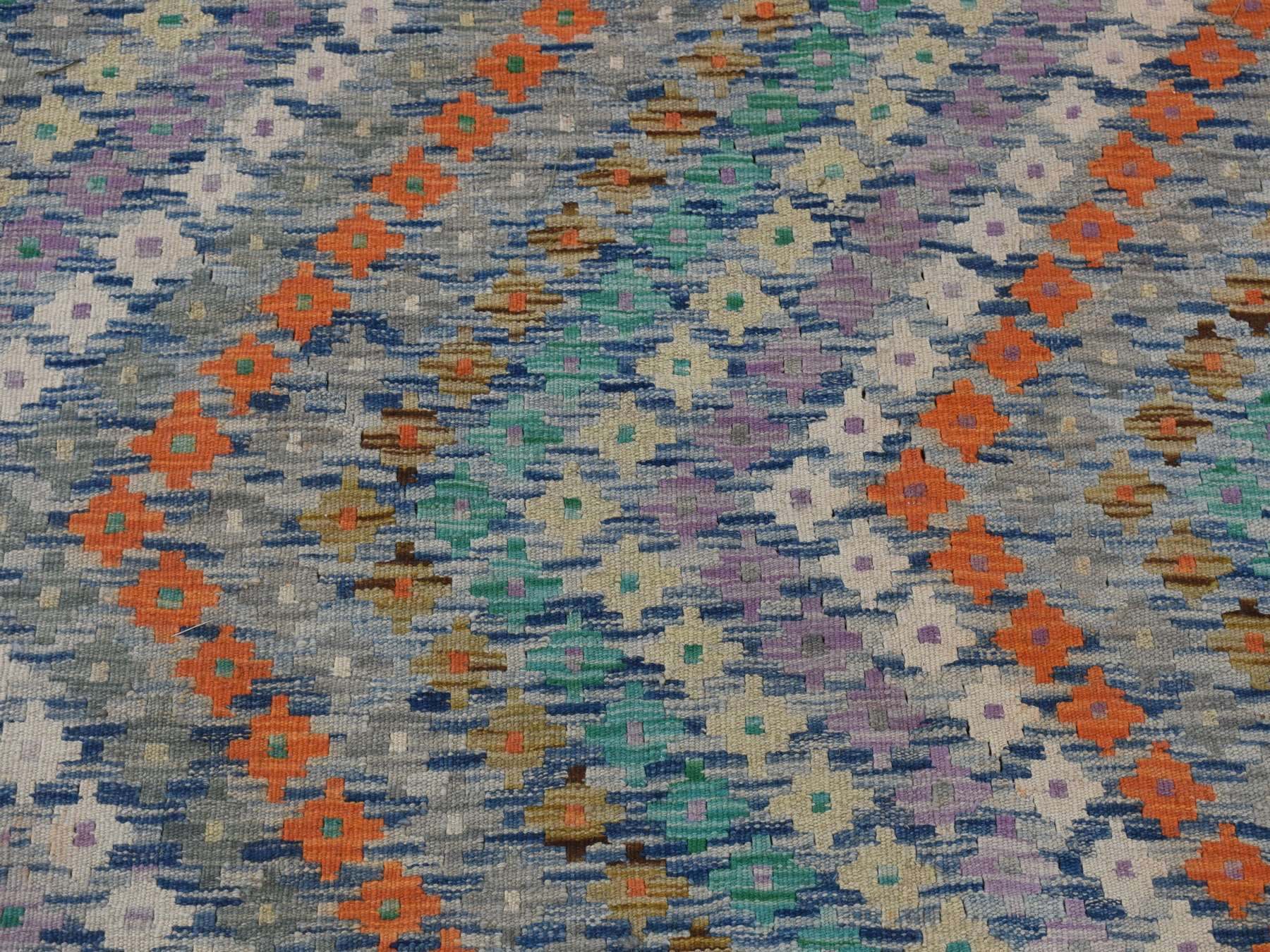 Kilim Flat-Weave hand-knotted wool rug in Multicolored, 10'2" x 13'7" — SKU O080303 (view 4)