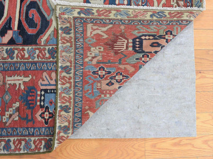 Serapi Heriz hand-knotted wool rug in Ivory & Brick Red, 8'10" x 12'5" — SKU O080305 (view 4)
