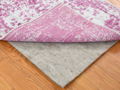 Modern / Contemporary hand-knotted wool rug in Pink, 2' x 3' — SKU O080332 (view 2)