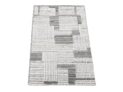 Modern / Contemporary hand-knotted wool rug in Gray, 2' x 3' — SKU O080333