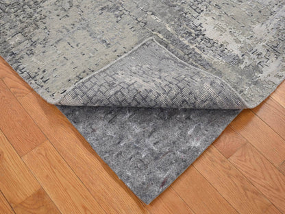Modern / Contemporary hand-knotted wool/silk rug in Gray, 3' x 3' — SKU O080347 (view 2)
