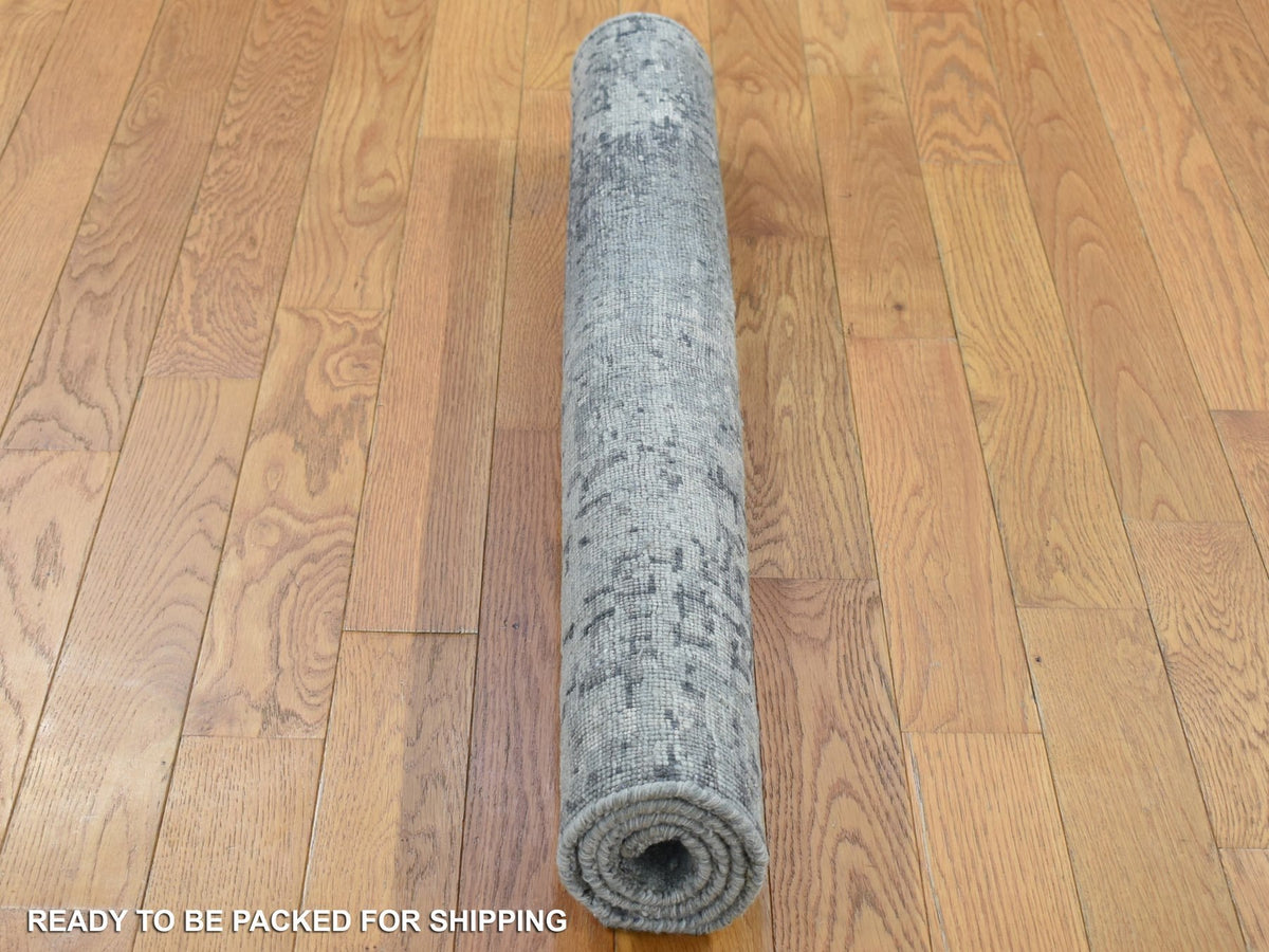 Modern / Contemporary hand-knotted wool/silk rug in Gray, 3' x 3' — SKU O080347 (view 4)