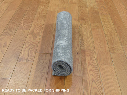 Grey 2'1" x 3'1" Modern / Contemporary Hand knotted Wool/Silk Rug - Sku: O080350