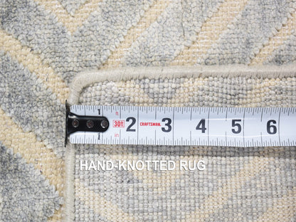Modern / Contemporary hand-knotted wool/silk rug in Gray, 2' x 3' — SKU O080353 (view 6)