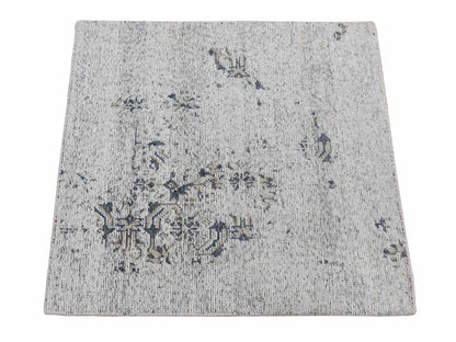 Modern / Contemporary hand-knotted silk rug in Ivory, 2' x 2'2" — SKU O080364