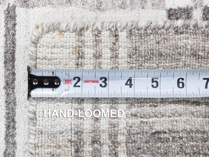Modern / Contemporary hand-knotted wool rug in Ivory, 2' x 3' — SKU O080371 (view 6)