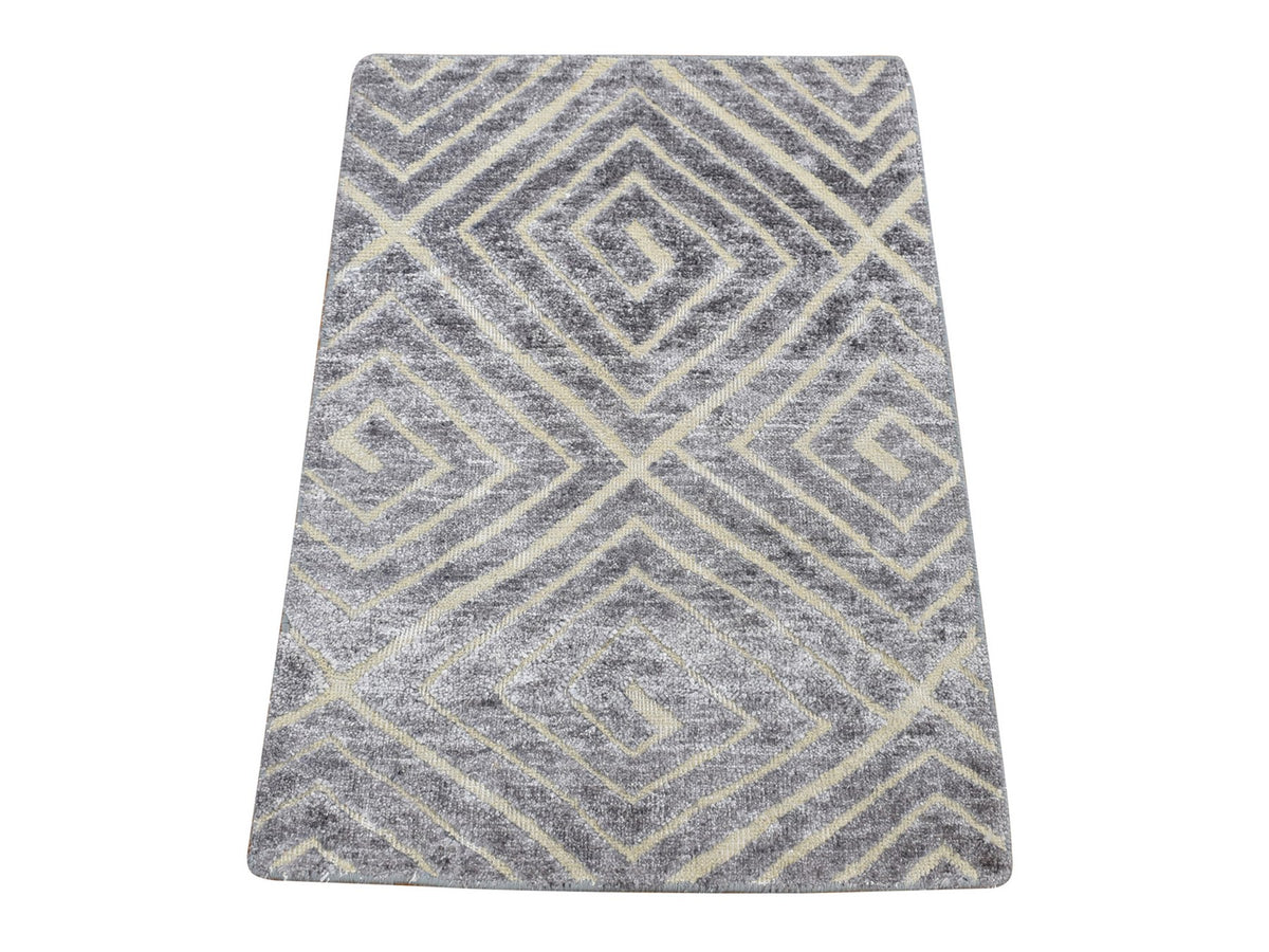 Modern / Contemporary hand-knotted wool/silk rug in Gray, 2' x 3' — SKU O080374